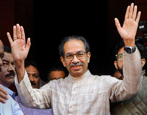 Uddhav Thackeray: विधानसभा अध्यक्ष 16 विधायकों की अयोग्यता पर जल्द फैसला करें